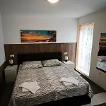 Karega * Šibenik