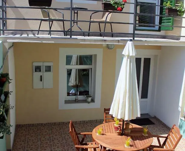 Daire Karega Šibenik